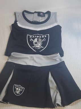 NFL Team Apparel Kids Snap-Front Top in Black and White